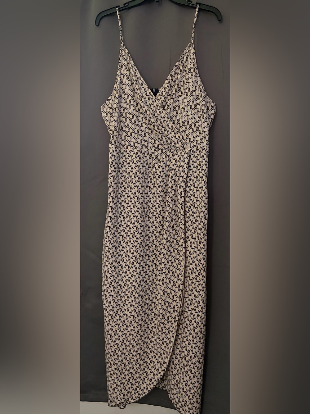 Title:
Geometric Print Faux Wrap Midi Dress - Spaghetti Strap V-Neck Size XXL